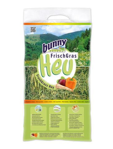 Bunny Nature FreshGrass Hay with Vegetable For Small Pet 500g | Perromart Online Pet Store Singapore